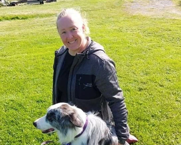 tjej och border collie