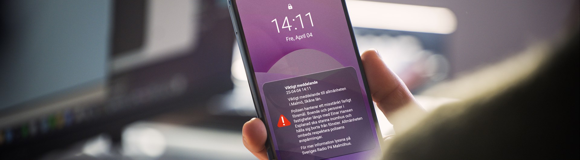 Närbild på en mobilskärm som visar ett SE-Alert.