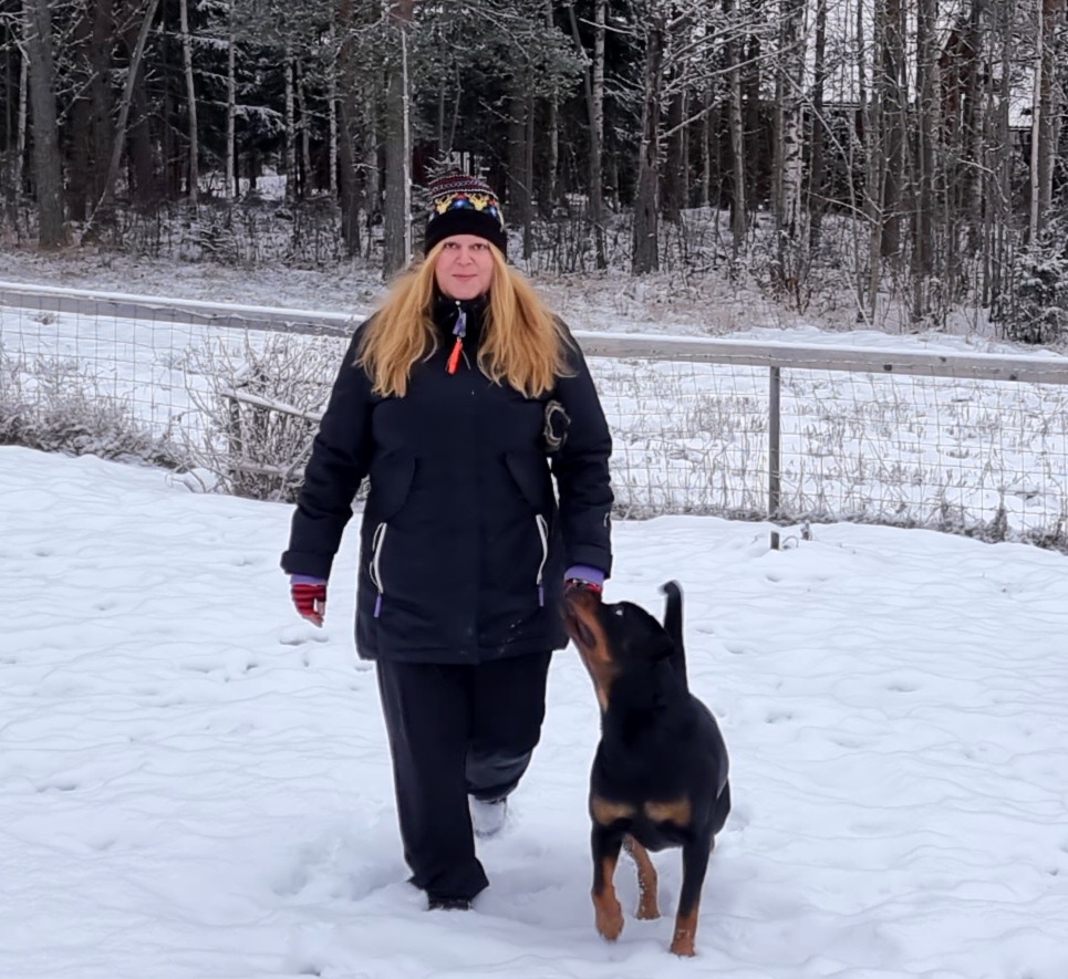 Maria Rydell och hennes Rottweiler