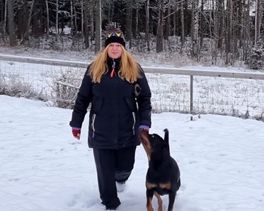 Maria Rydell och hennes Rottweiler