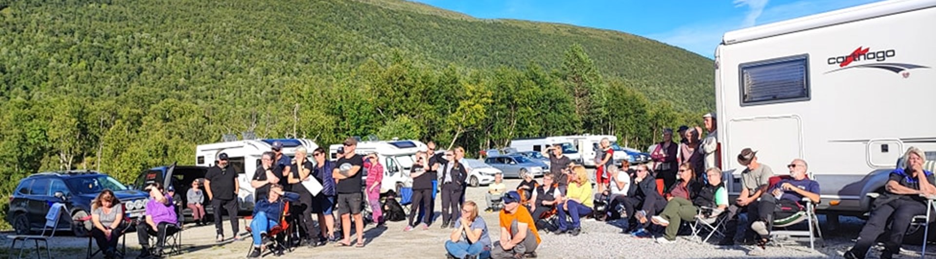 Samling inför hundträningsläger.