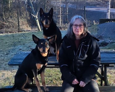 Christina Iversen och Kelpiehundar