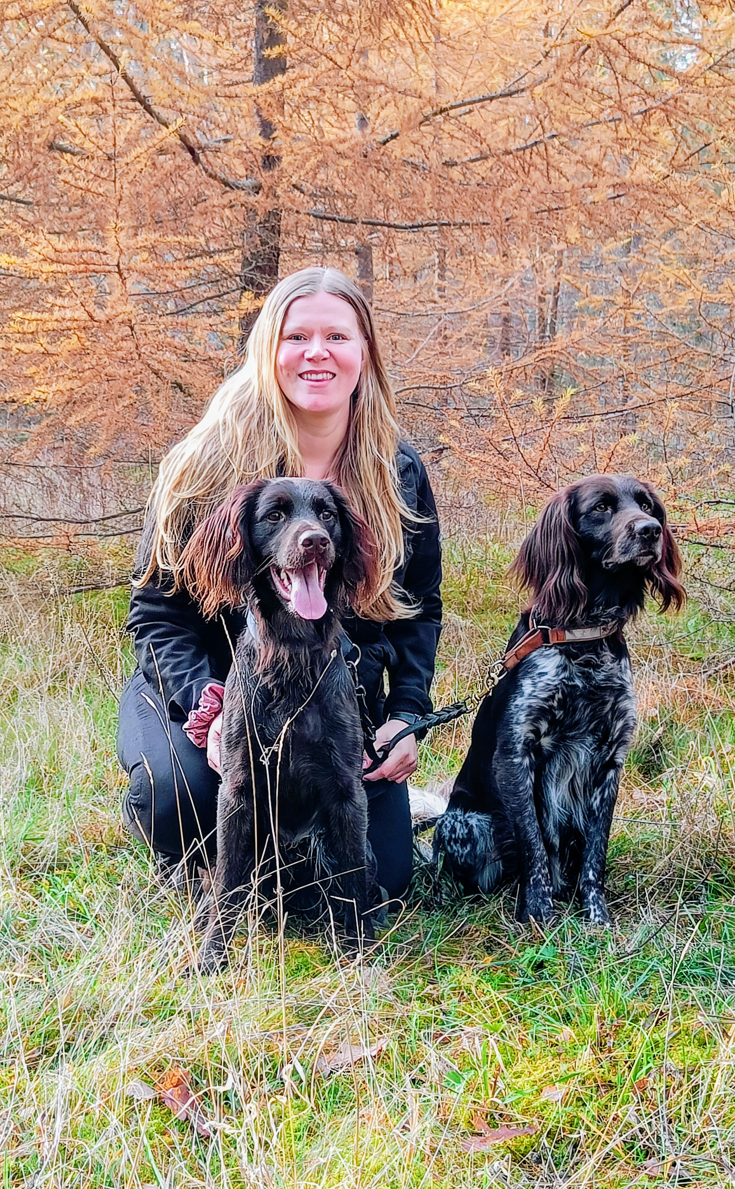 Linnéa med sina hundar, Gimli och Gordon