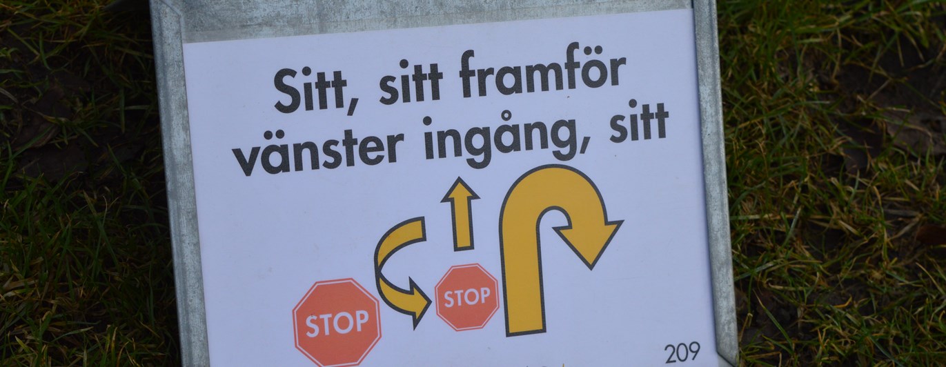 Bild på rallylydnadskylt 209.