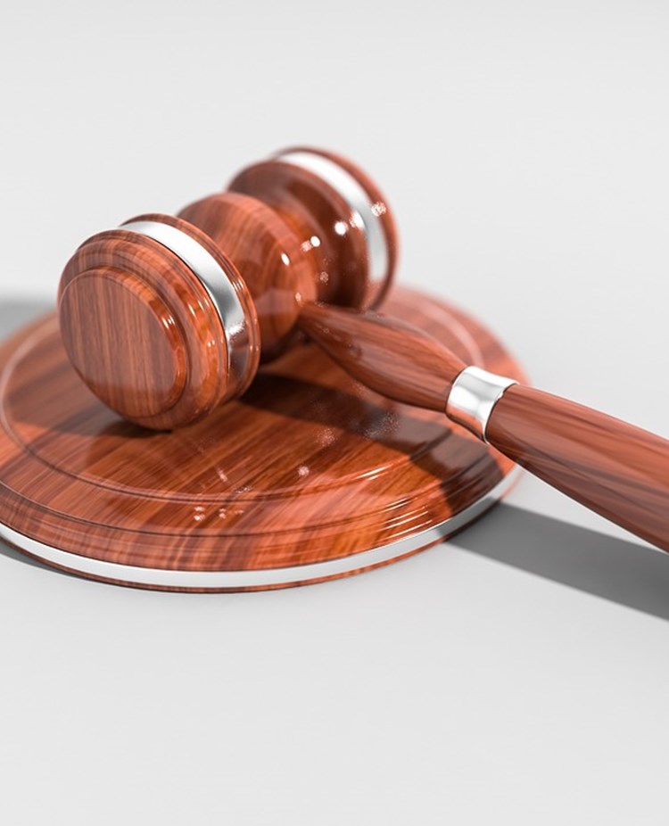 Lagklubba som används i rätten