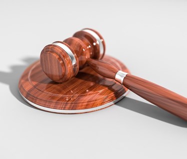 Lagklubba som används i rätten