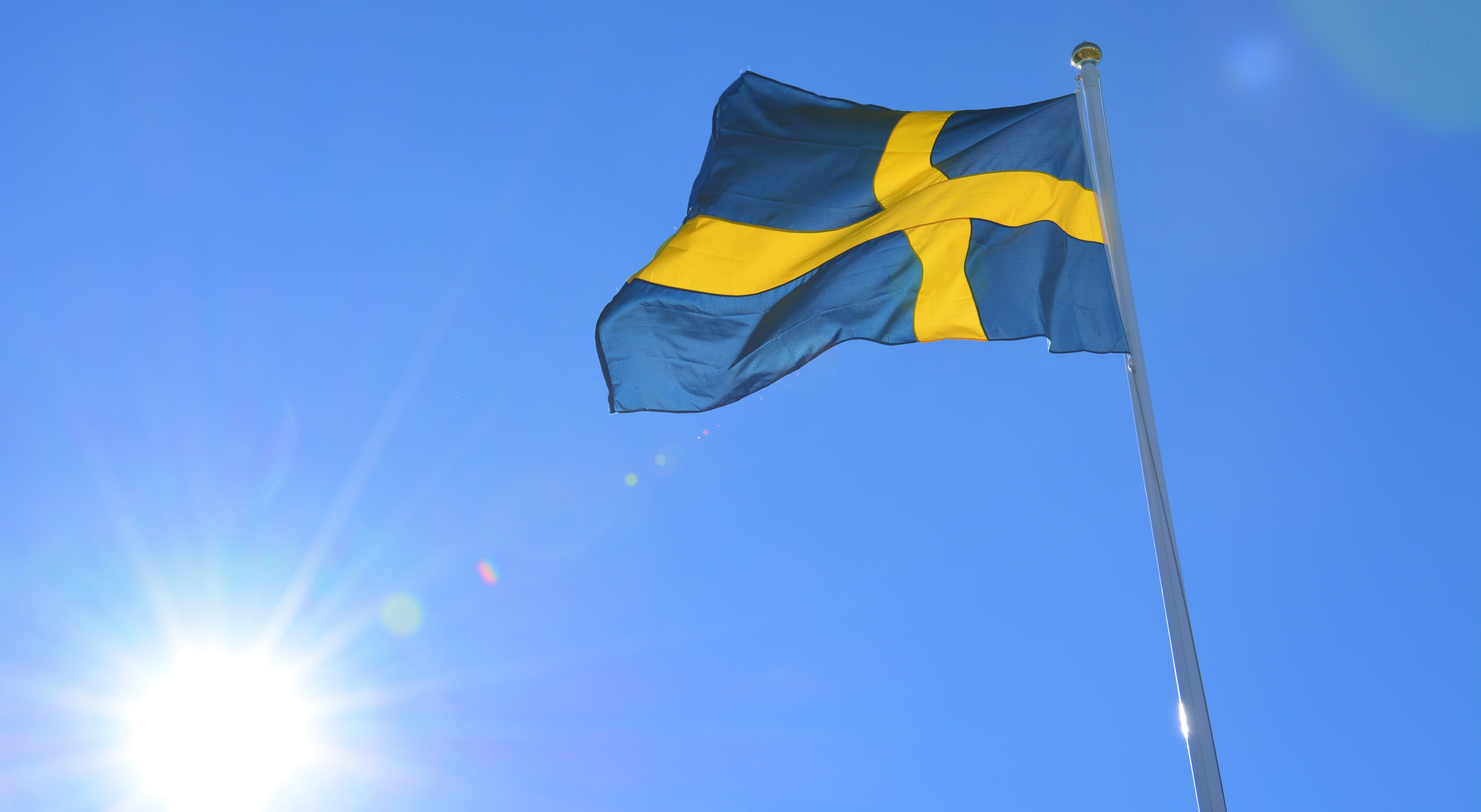 Svensk flagga med sol