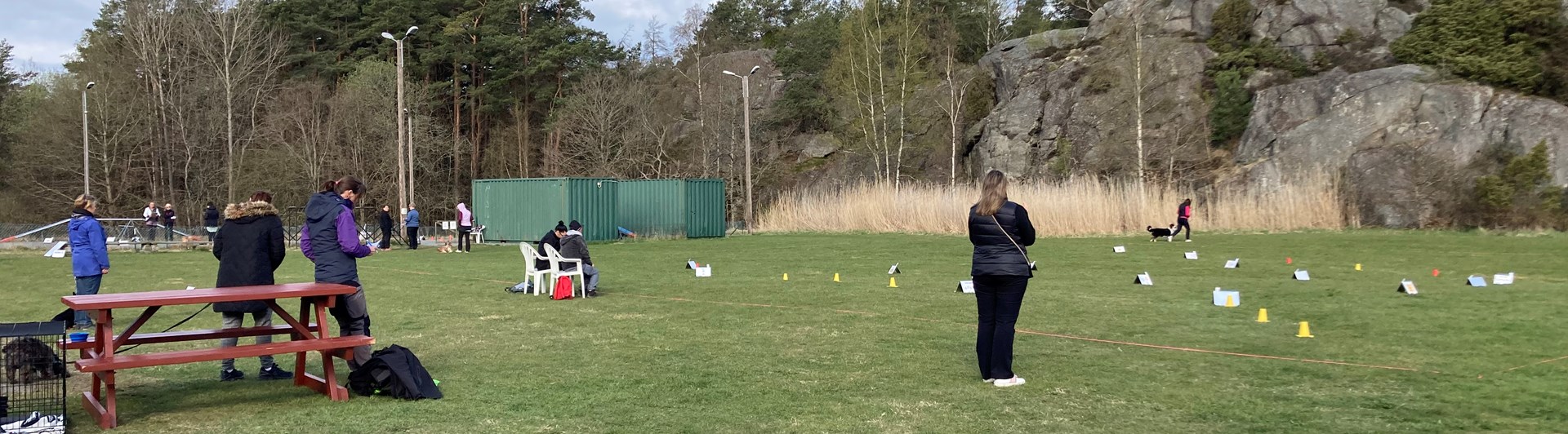 Bild på en rallylydnadsbana med tävlande