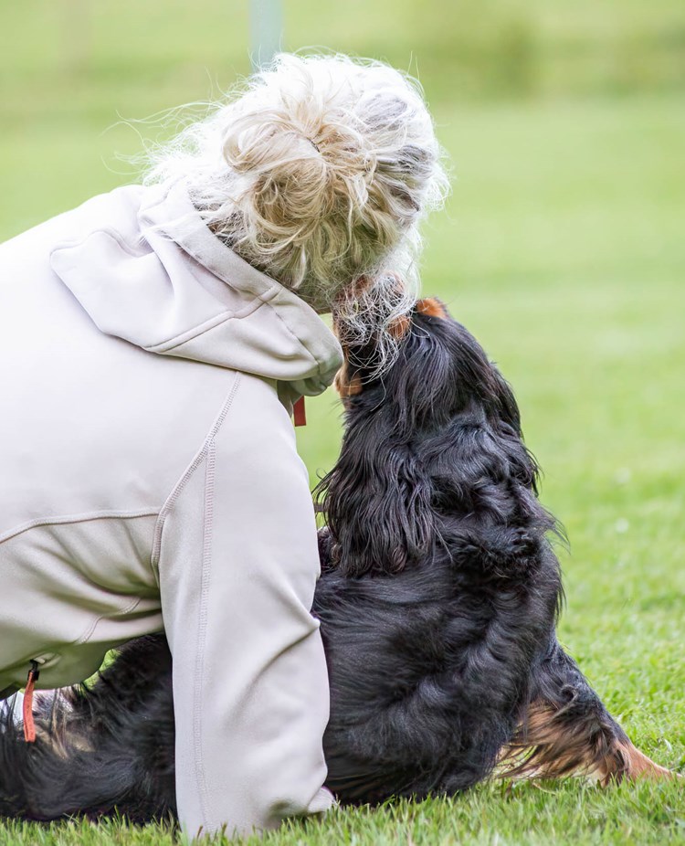 Hund och människa