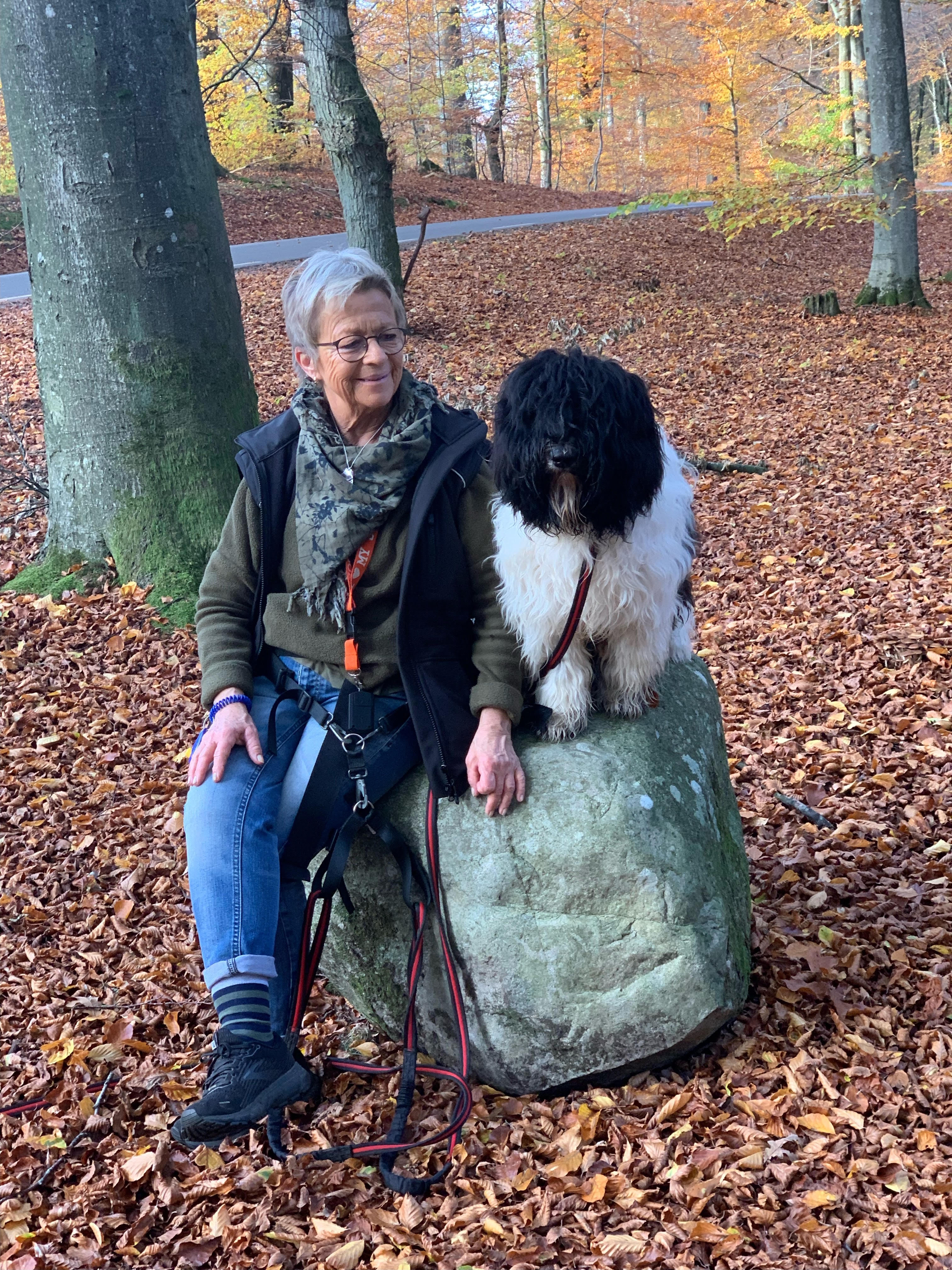 Lisa Lindqvist med hund